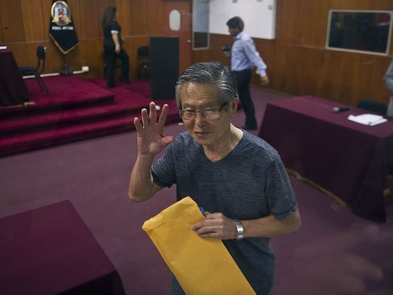 Alberto Fujimori en el inicio de un juicio en su contra en un tribunal de Lima