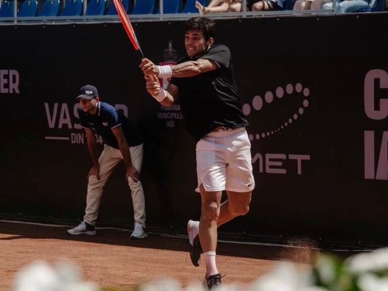 Cristian Garin deja atrás su retiro en Tampere y gana en la primera ronda de la qualy de Hamburgo