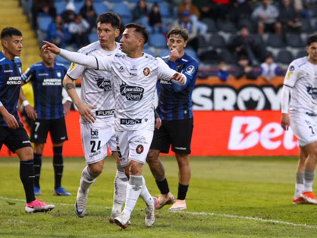 Deportes Limache desnuda toda la irregularidad de Huachipato