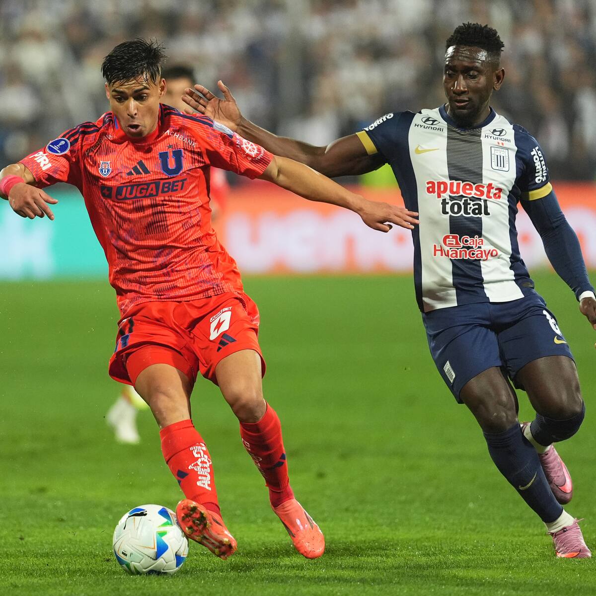 Es chileno, fue campeón con Alianza Lima y así anticipa la revancha entre la U y el club peruano: “Que gane el que haga mejor las cosas”