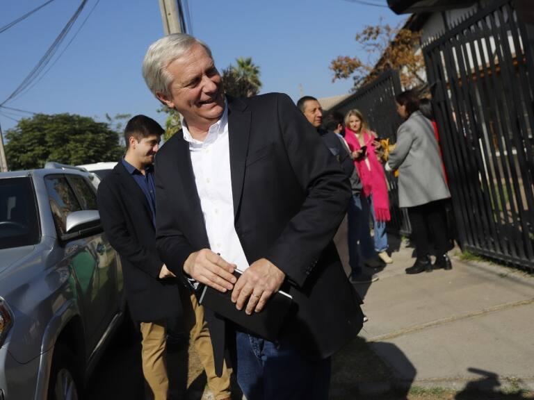 Cadem: José Antonio Kast incrementa preferencias presidenciales tras elección del Consejo Constitucional