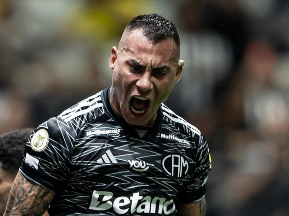 Eduardo Vargas aprovechó la oportunidad que le dio Milito: el nuevo gol que marcó el chileno en Brasil