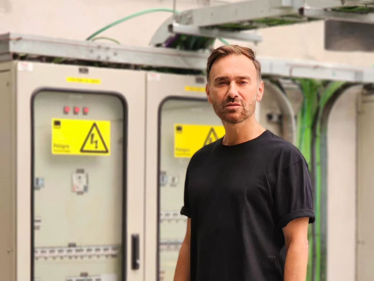 “Está casada con un importante empresario chileno”: Jordi Castell revela cómo en Año Nuevo salvó a una sonámbula que deambulaba en plena vía pública