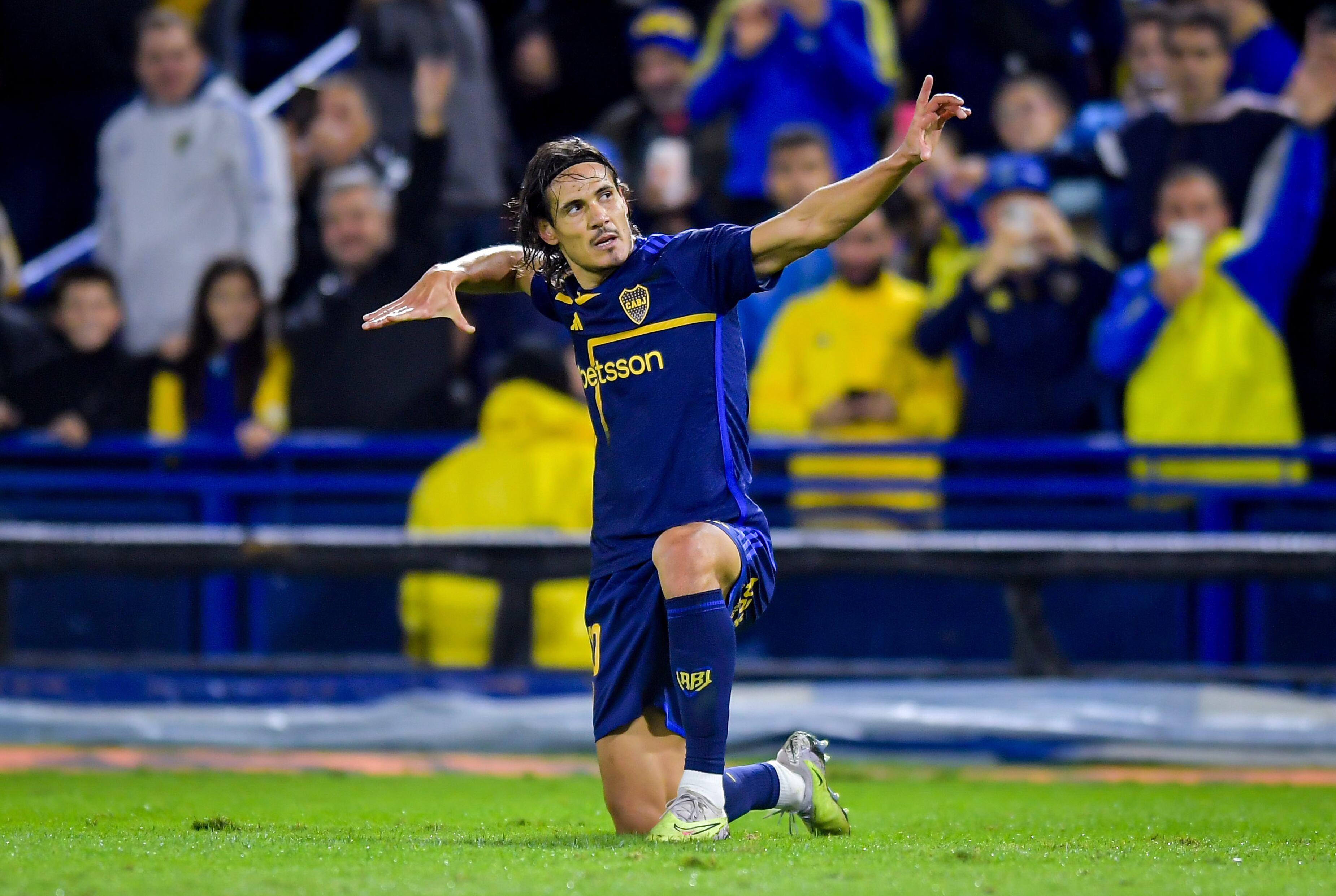 Edinson Cavani marcó el único tanto del partido ante Godoy Cruz | Getty Images