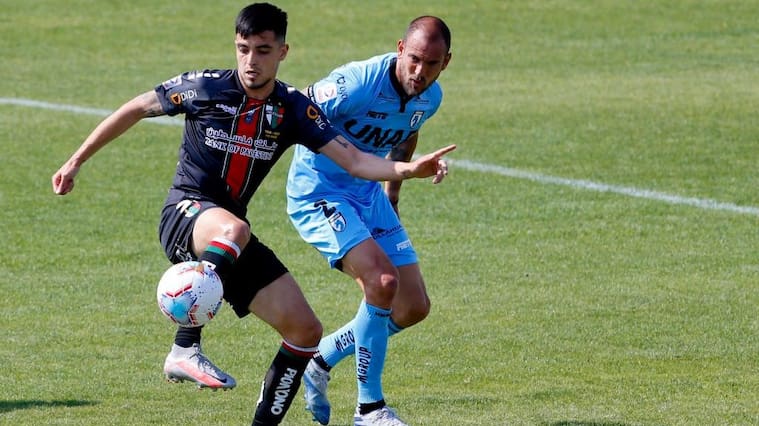 16 de Septiembre del 2020/SantiagoRenato Tarifeño(i) y Lucas Aveldaño(d) ,durante el partido valido por la undécima fecha del Campeonato Nacional AFP PlanVital 2020, entre Palestino vs Deportes Iquique, disputado en el estadio Municipal de la Cisterna
FOTO:FRANCISCO LONGA/AGENCIAUNO