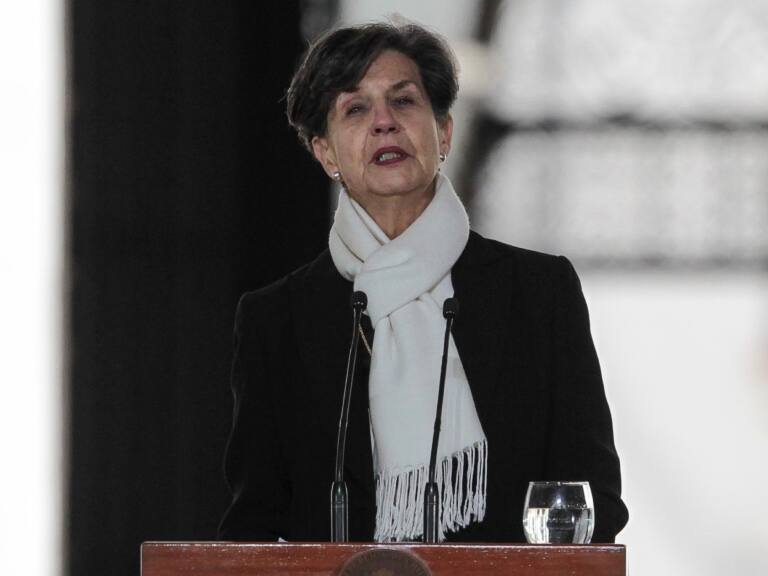 «No olvido su último abrazo»: Isabel Allende relata último encuentro con Salvador Allende el día del golpe de Estado de 1973