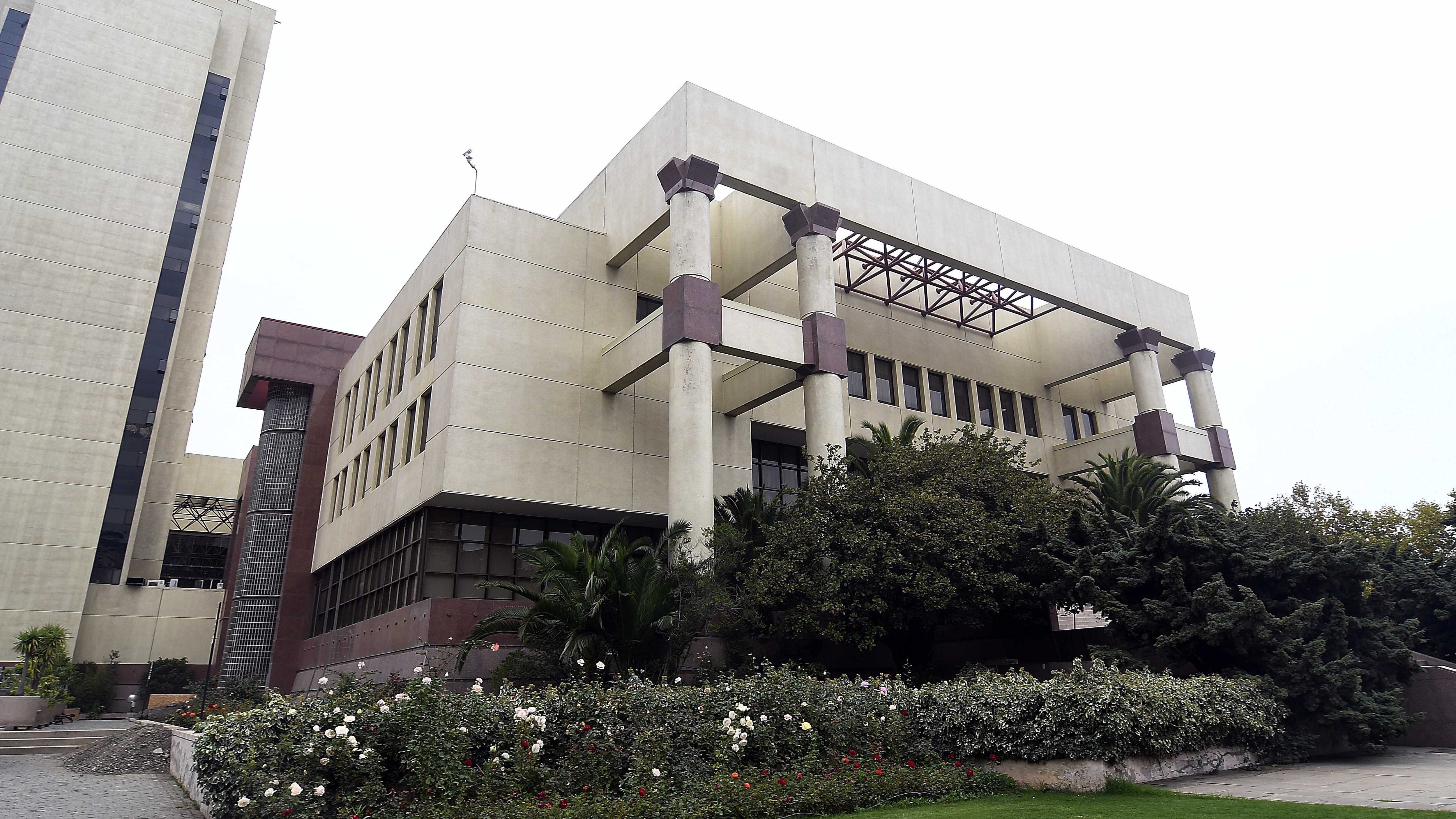 Gobierno anunció el reemplazo de 12 autoridades que renunciaron para postular al Congreso