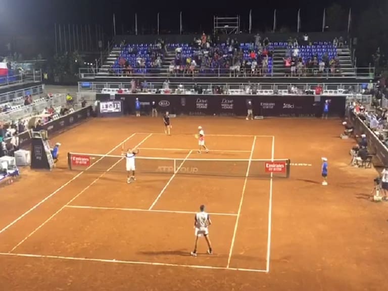 Barrios y Tabilo se tomaron revancha de la derrota en singles triunfando en dobles del ATP de Santiago