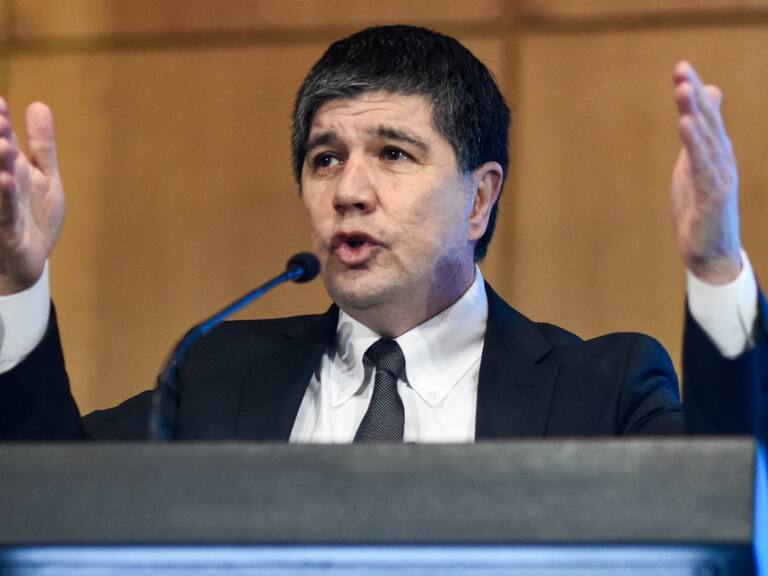 De subsecretario a liderar una cartera: Manuel Monsalve sería el nuevo titular de la Segpres