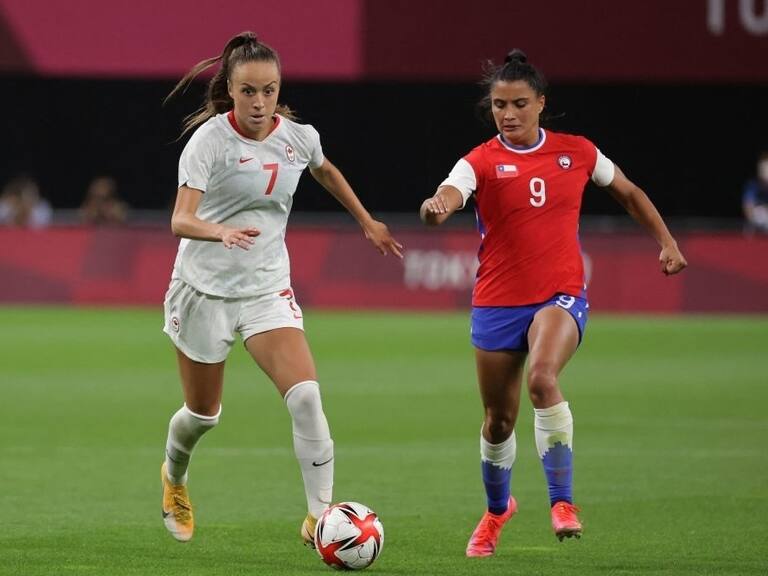 El palo de María José Urrutia reavivó la misma desgracia de Mauricio Pinilla y Ben Brereton