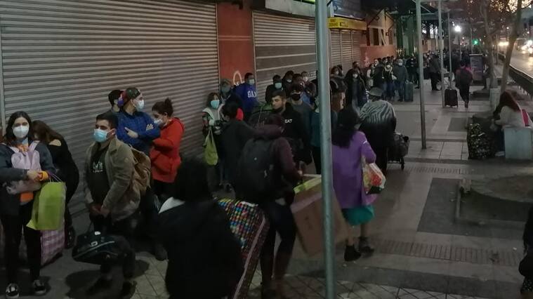 Filas en terminal de buses