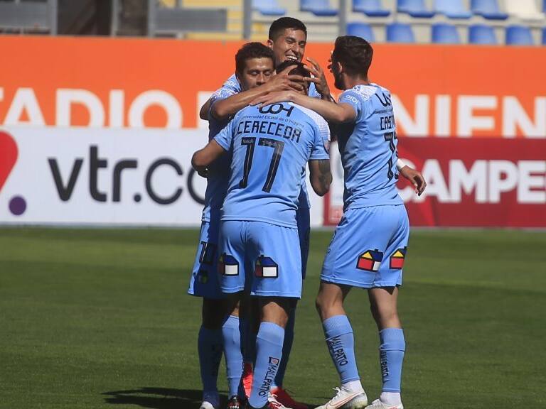 Martes 20 de 2020/RANCAGUA El jugador Facundo Castro anota el primero Gol de la jornada durante el partido entre Curico Unido v/s O«hIggins valido por la fecha 16 del APF Plan Vital de jugado en el estadio El Teniente de Rancagua.
FOTO:VICTORPEREZ/AGENCIAUNO.