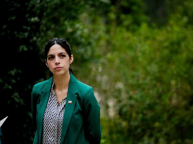 5 de junio de 2026/SANTIAGO
La ministra del Medio Ambiente, Francisca Toledo, junto a alumnos de la escuela Nueva Zelanda de la comuna de Independencia, realizan la plantación de diversos árboles en el cerro San Cristóbal, durante una actividad de reforestación realizada por el día mundial del medioambiente.
FOTO: HANS SCOTT/AGENCIAUNO