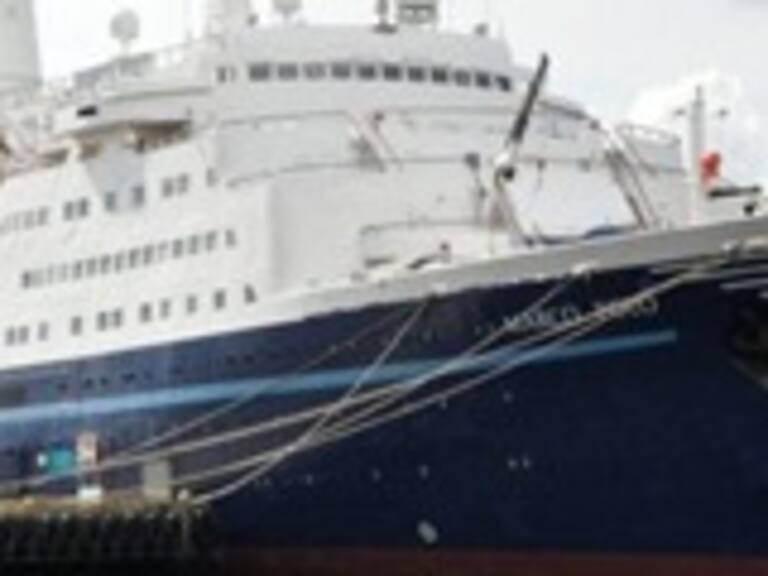 Rescataron a mujer de 65 años que intentó nadar para alcanzar el crucero en el que viajaba