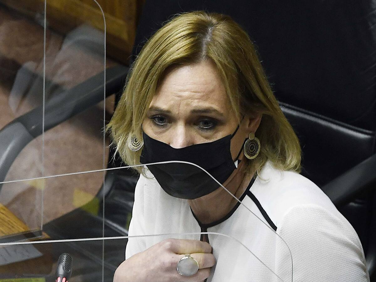 Senadora Goic tras denunciar amenazas: «Mucha gente dejó su vida para que recuperemos la democracia»