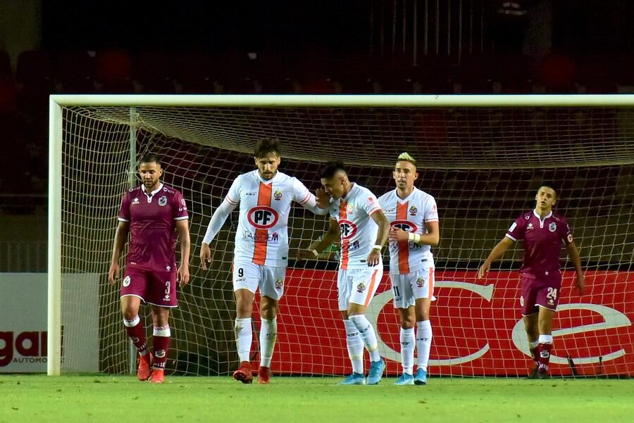 Cobresal festeja un gol ante La Serena