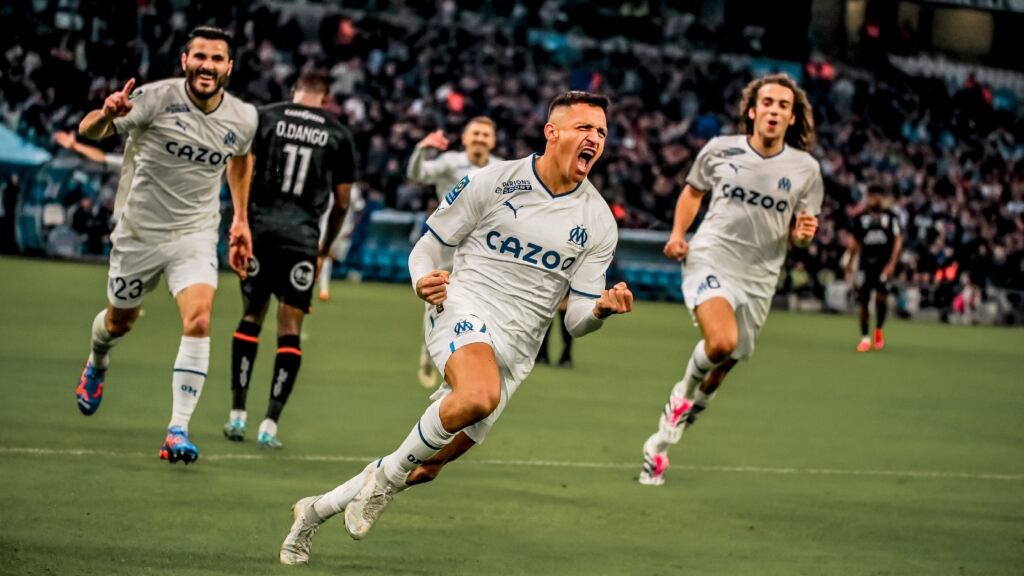 Con aporte goleador de Alexis Sánchez: Olympique Marsella derrota a Lorient y extiende positiva racha en la Ligue 1