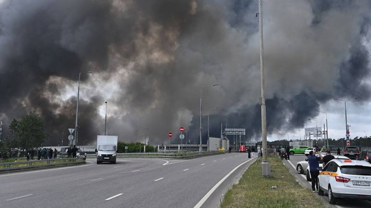 Moscú sufre ataque ucraniano “a gran escala” con drones: refinería fue alcanzada y provocó gran incendio