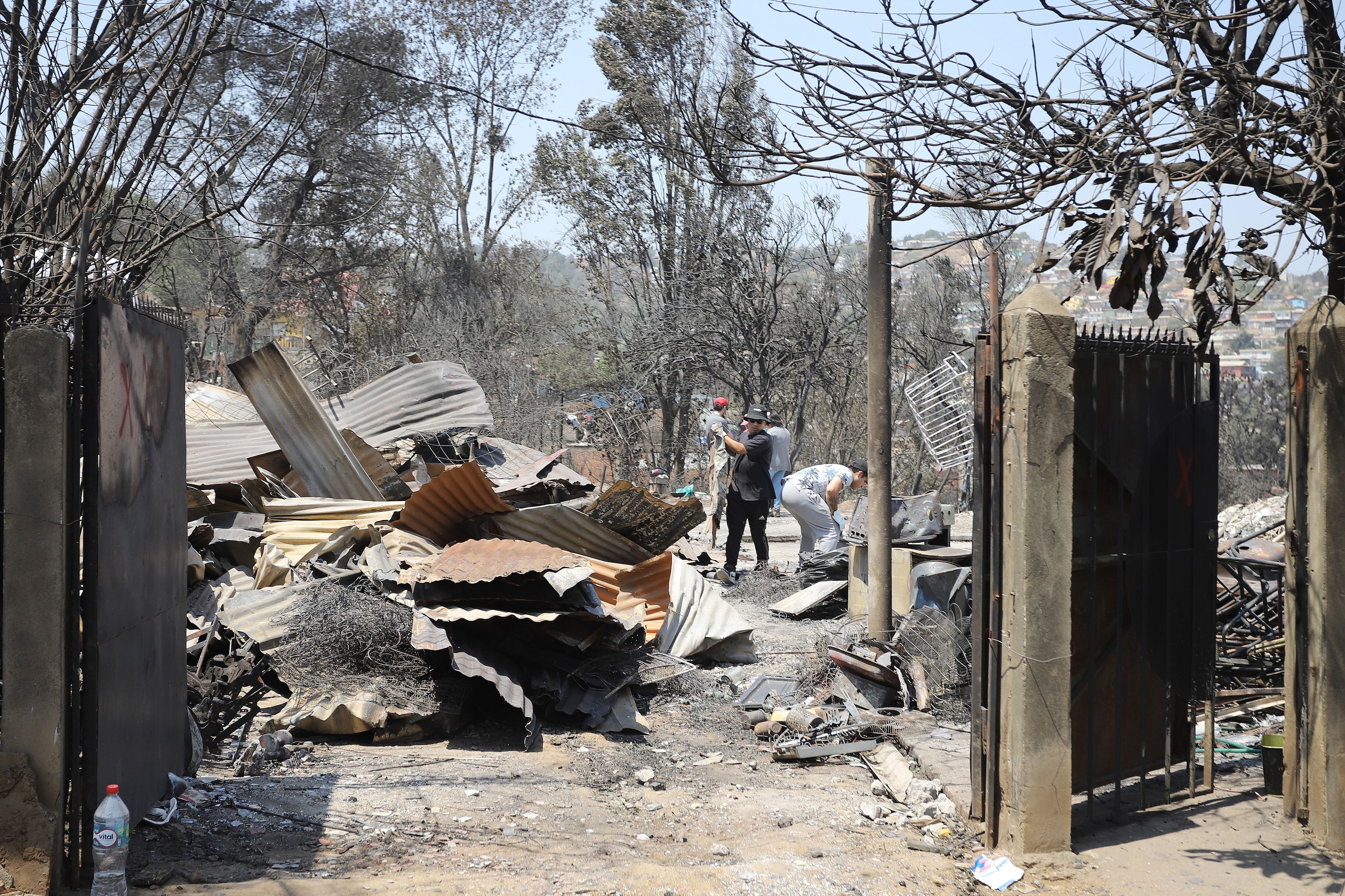 Revelan modus operandi de mujer acusada de estafar a damnificados de incendios en el Biobío