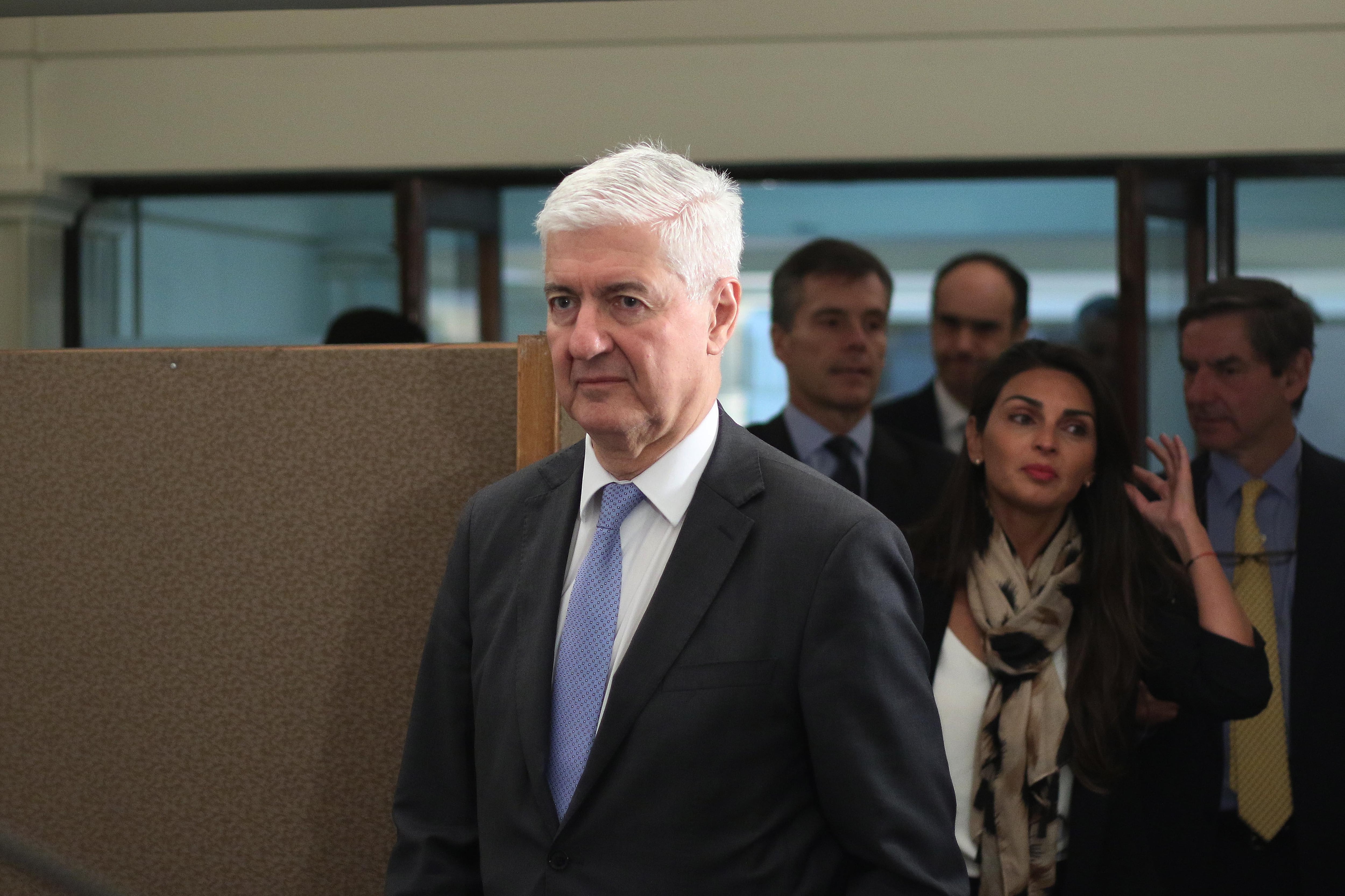 25 de abril de 2019/SANTIAGO El ministro de Hacienda, realiza punto de prensa, luego de liderar primera reunión de implementación de modelo de cuatro partes en tarjetas de pago. Javier Etcheberry.FOTO: SEBASTIAN BELTRAN GAETE/AGENCIAUNO
