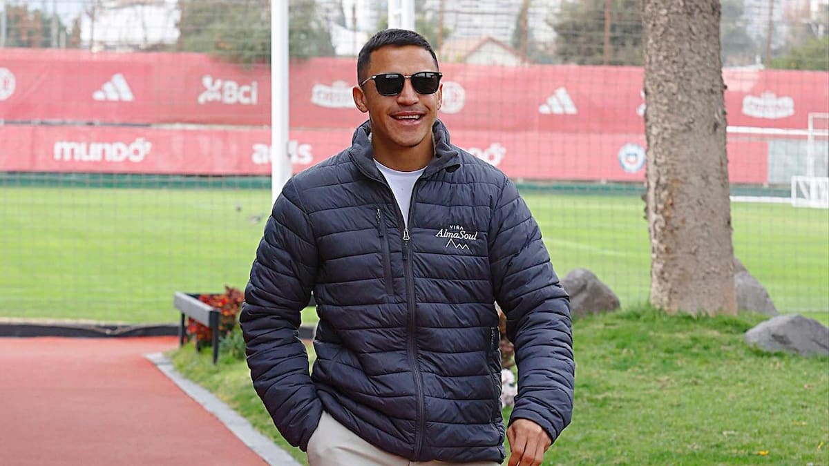 ¿Se ilusionan los azules? Revelan la posible fecha para que Alexis Sánchez vuelva al fútbol chileno con la camiseta de la U