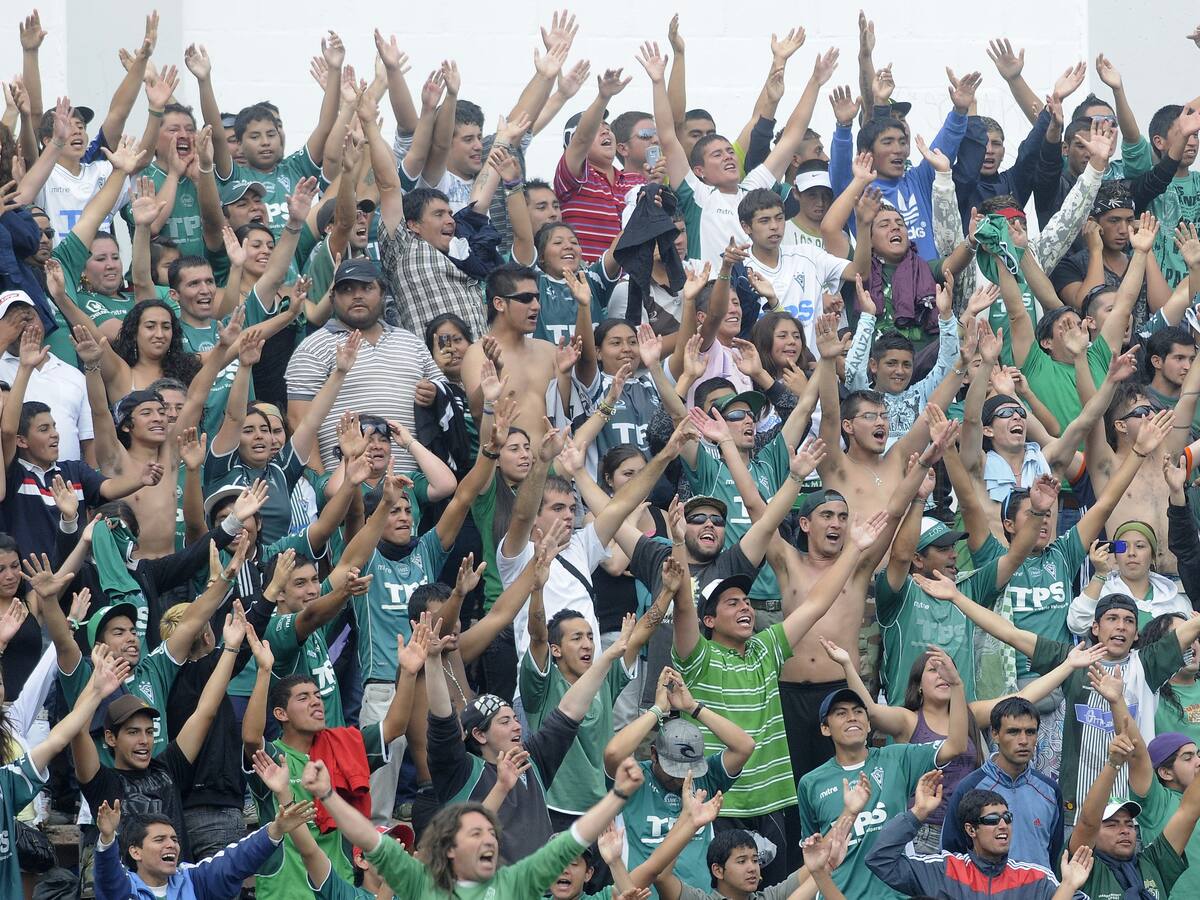 Casi 10 mil hinchas de Santiago Wanderers fueron autorizados para el clásico porteño contra Everton