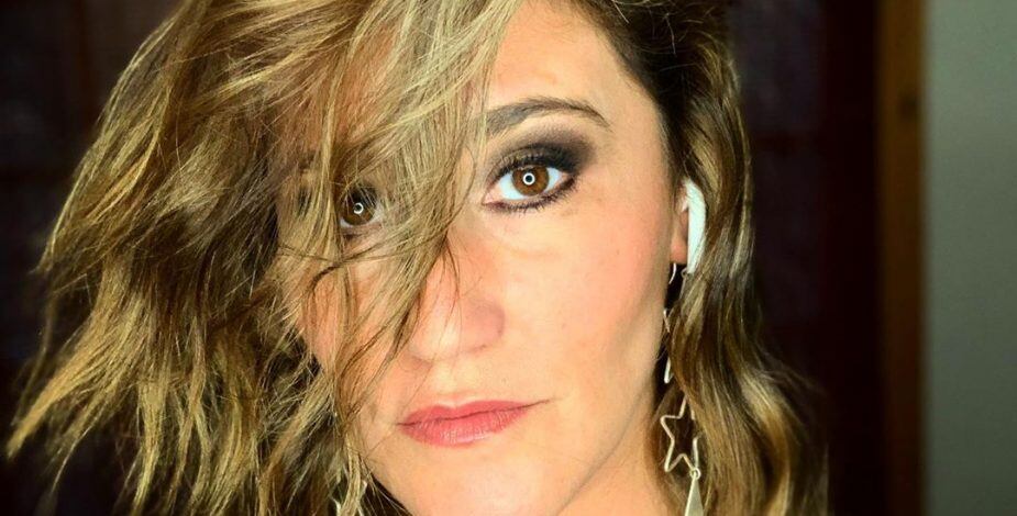 Belenaza compartió una foto a un día de dar a luz: Blanca como papel