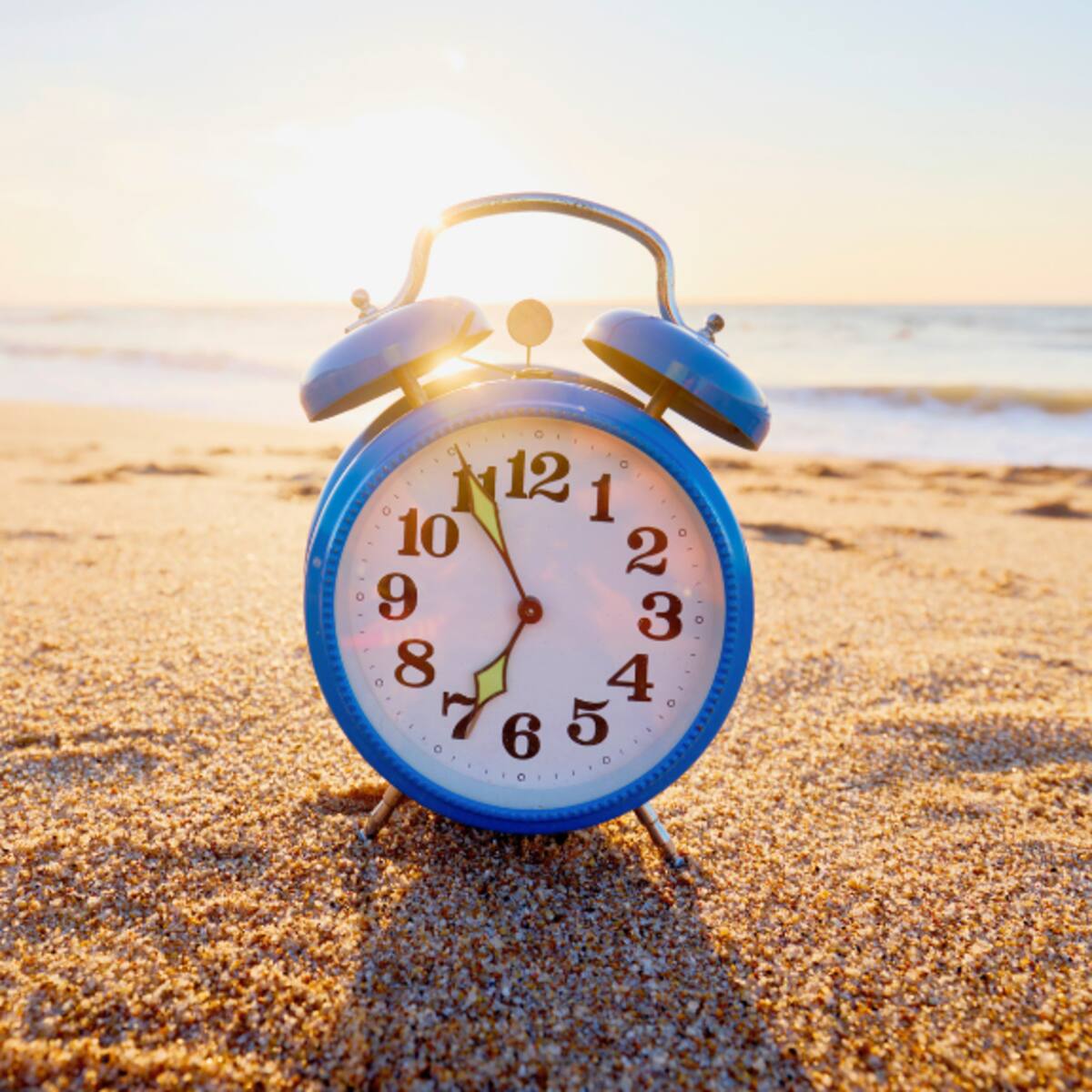 Se acerca el cambio de hora 2026 en Chile: esta es la fecha oficial en que comenzará a regir el horario de verano