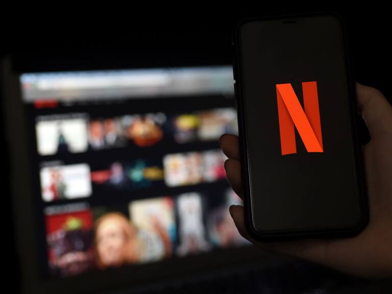 cobro cuenta añadida Netflix - factura miembro extra