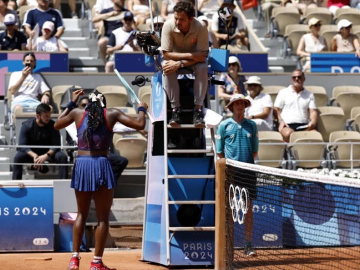 Coco Gauff rompe en llanto en pleno partido en los Juegos Olímpicos mucho antes de caer frente a Donna Vekic