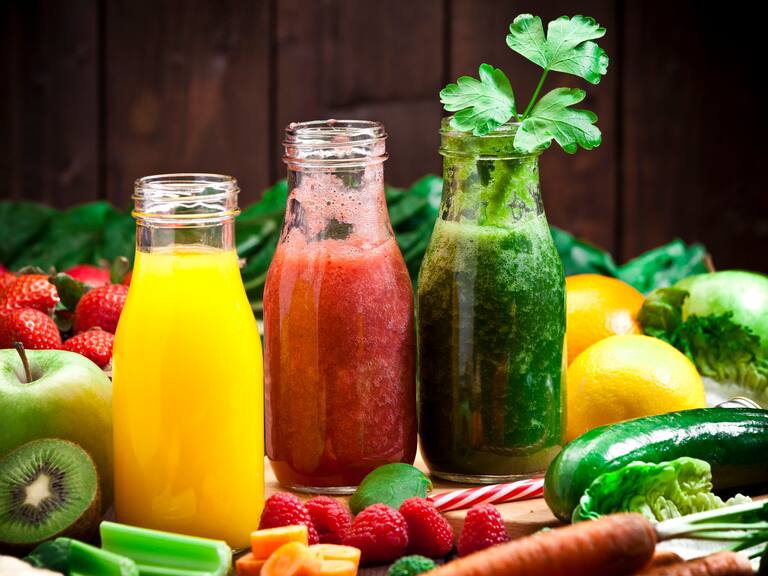 ¿Los batidos detox son efectivos? Te contamos la verdad detrás de este popular hábito