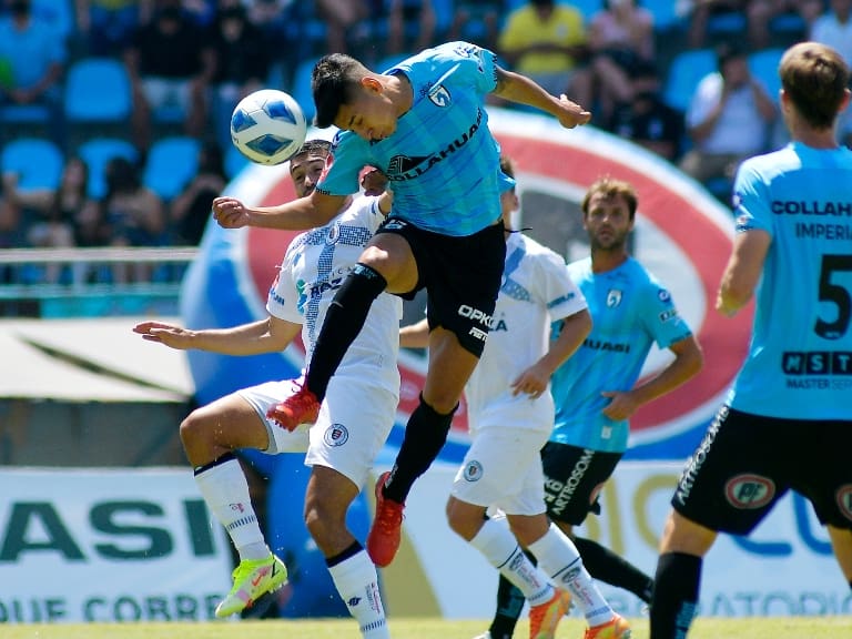 Programación fútbol chileno: ¿Qué partidos se juegan hoy, 15 de agosto, y quién transmite?