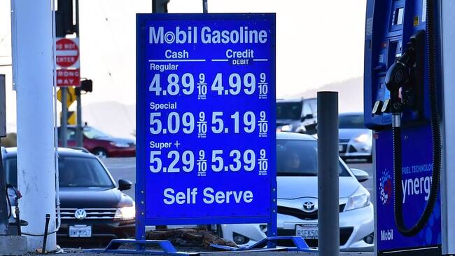 El precio de la gasolina sube a nivel mundial tras la crisis en Ucrania