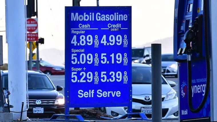 El precio de la gasolina sube a nivel mundial tras la crisis en Ucrania
