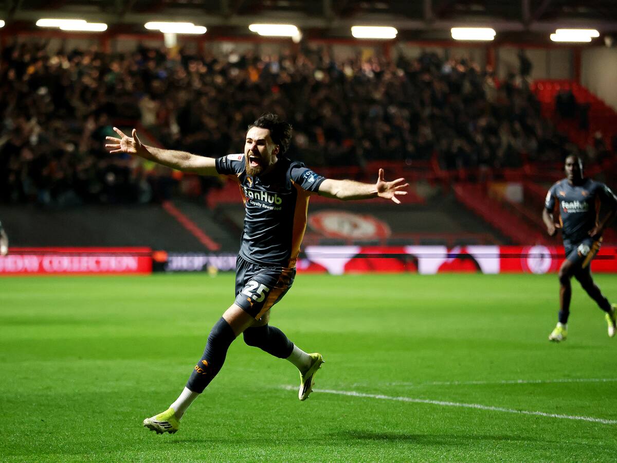 Brereton sigue intratable: así fue el golazo de Ben ante el Bristol City
