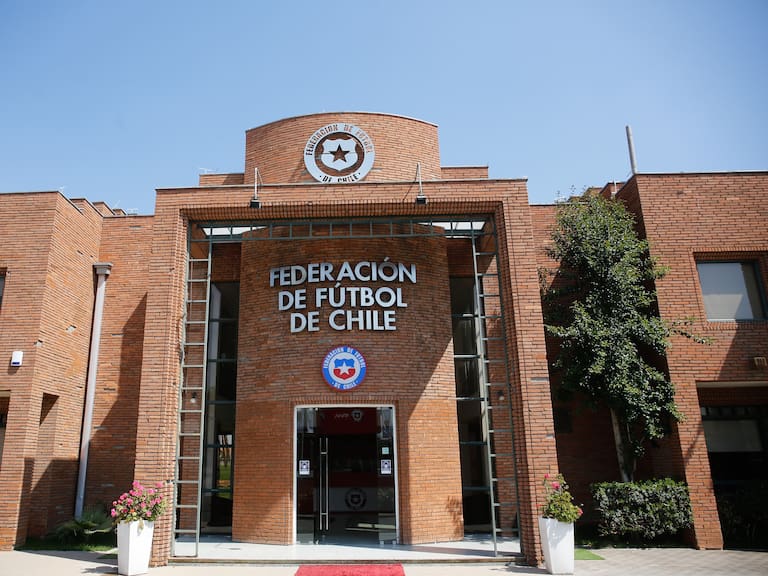 Clubes rechazan propuesta de la ANFP para financiar el Fútbol Joven el 2025: esta fue la idea que se discutió