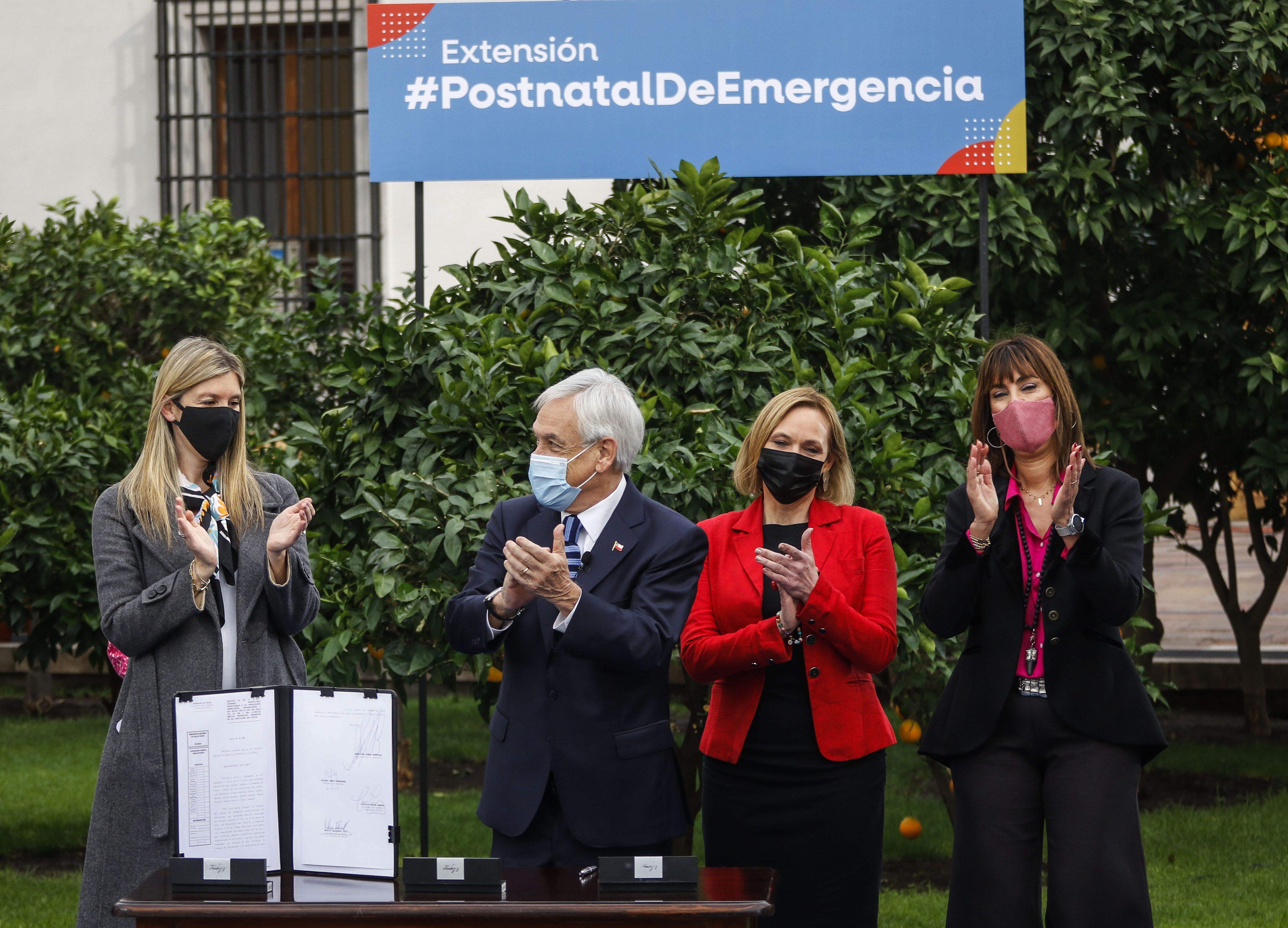 Presidente Sebastián Piñera promulga la extensión del postnatal de emergencia / Agencia Uno