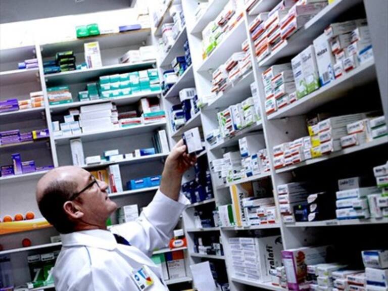 FNE recibe nuevos antecedentes de irregularidades en medicamentos