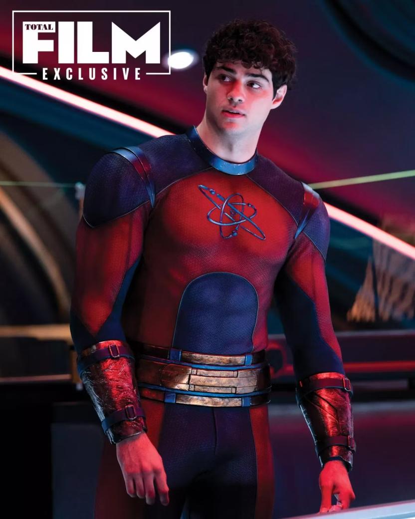 Atom (Noah Centineo).