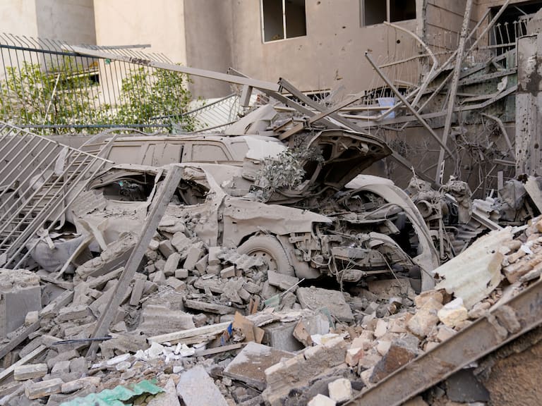 “Se escuchan bombazos y tiembla todo el edificio”: impactante relato en medio del ataque contra Irán