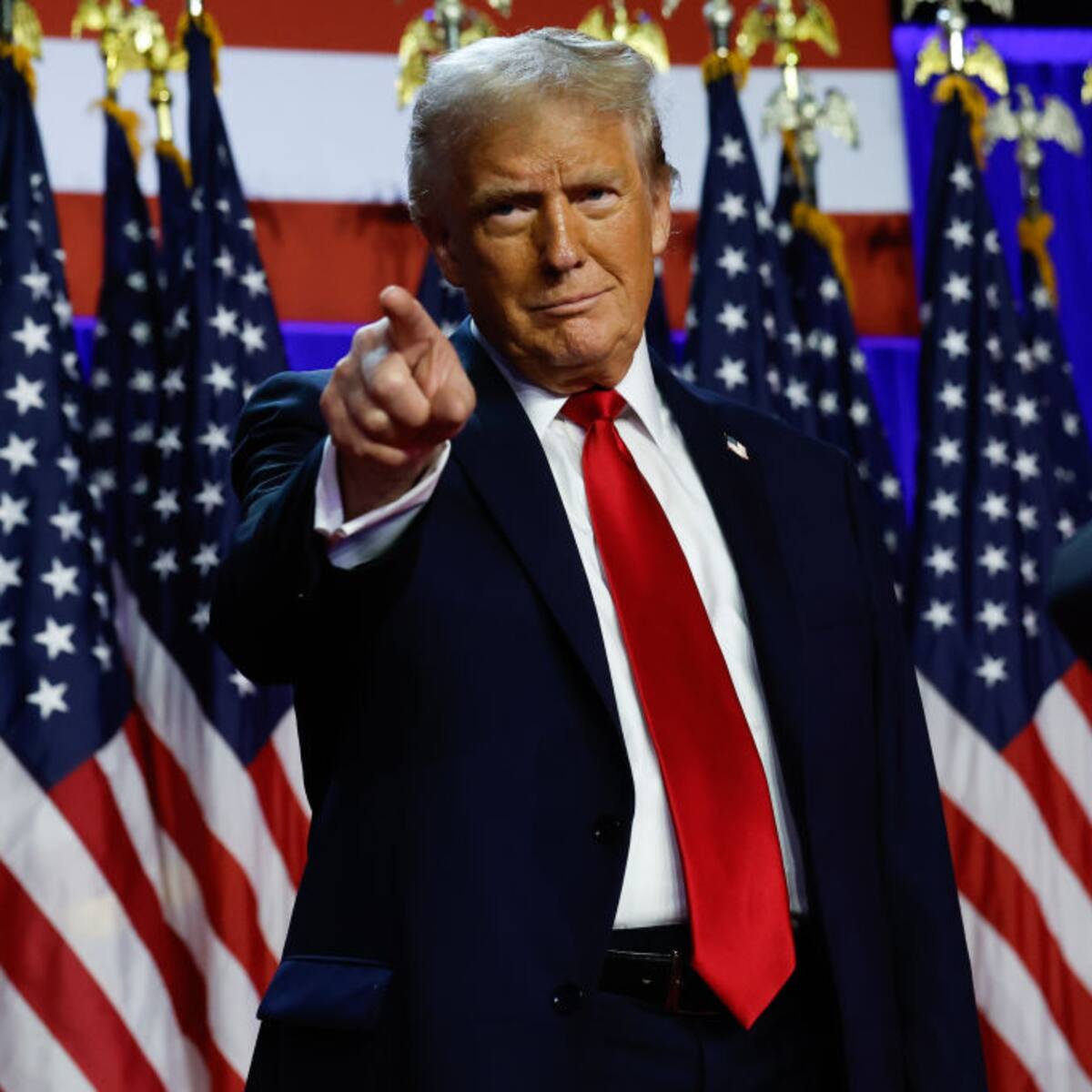 Donald Trump anuncia ataques a cárteles de droga que “controlan” México