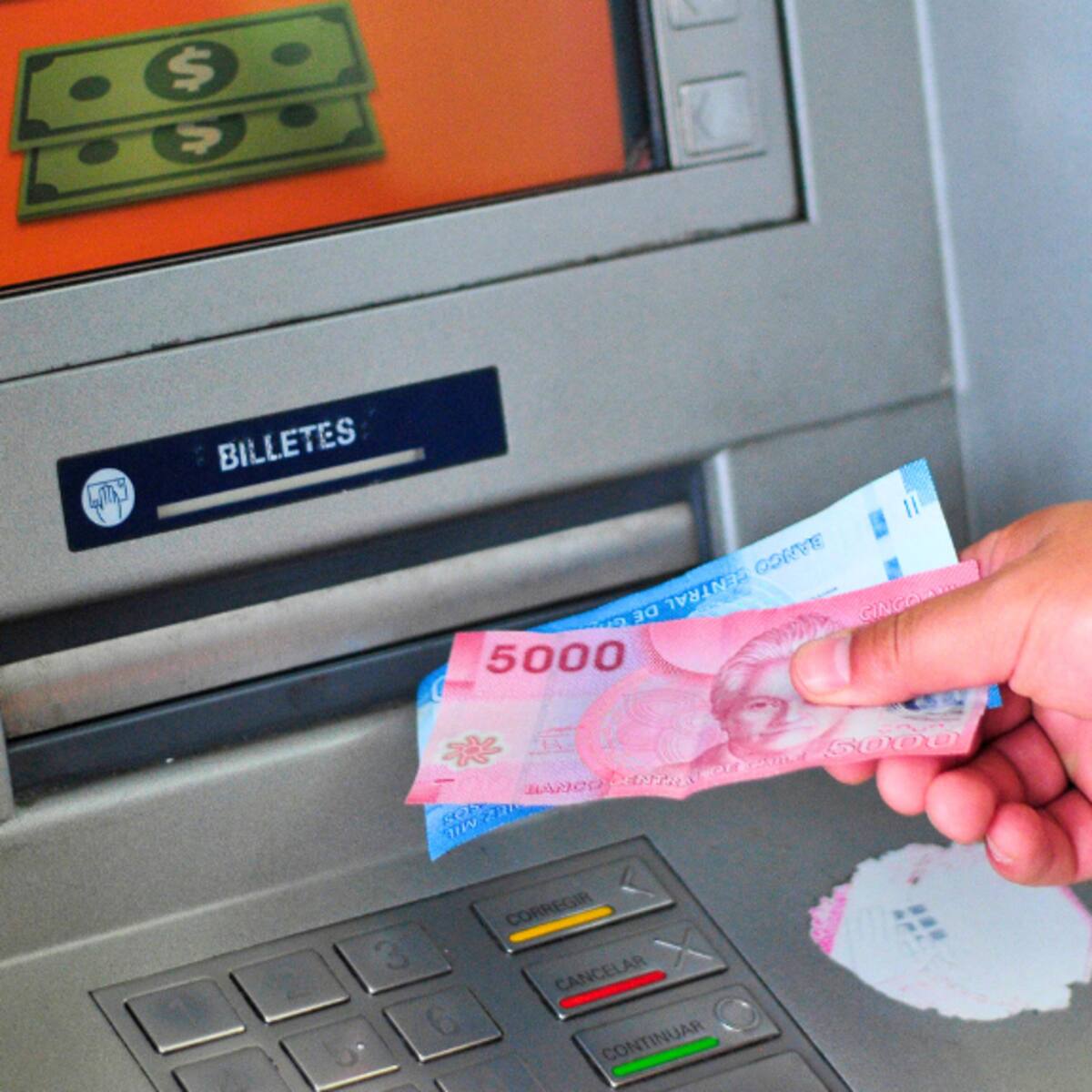 Viralizan inesperado método para robar dinero en los cajeros automáticos: “Estaba atascada”