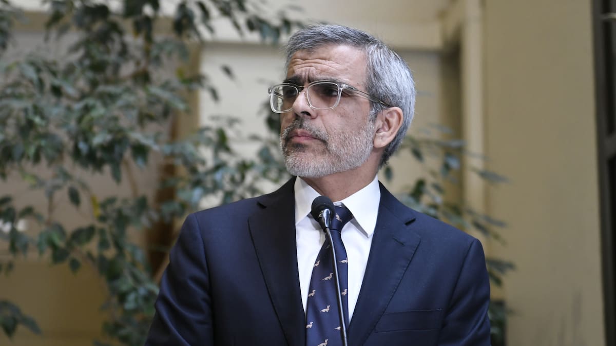 Control migratorio: ministro Cordero dice que recursos militares están “a full capacidad” en pasos fronterizos del norte