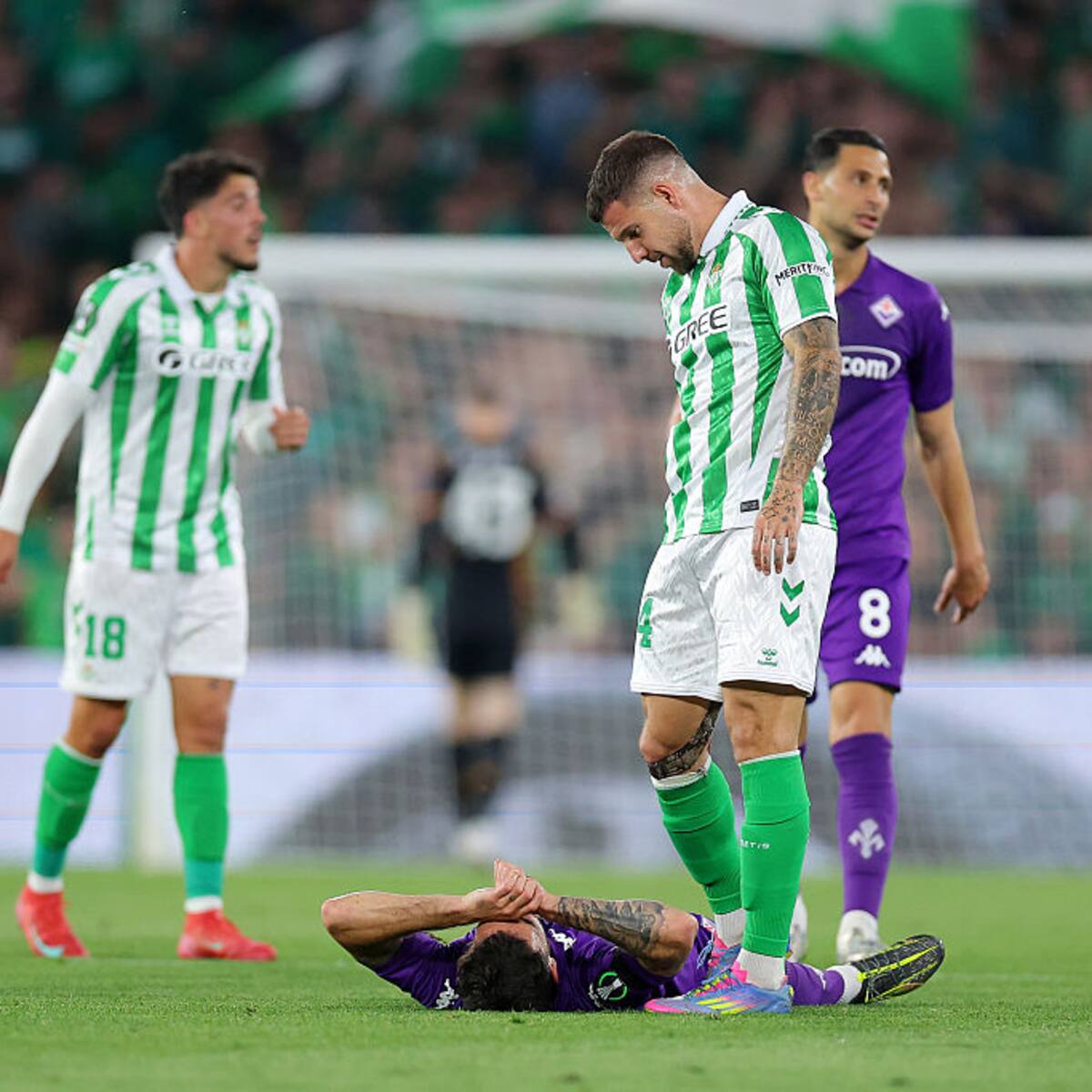 “Le perdonan la vida a la Fiorentina”: prensa española valoró el triunfo del Real Betis por las semis de la Conference League
