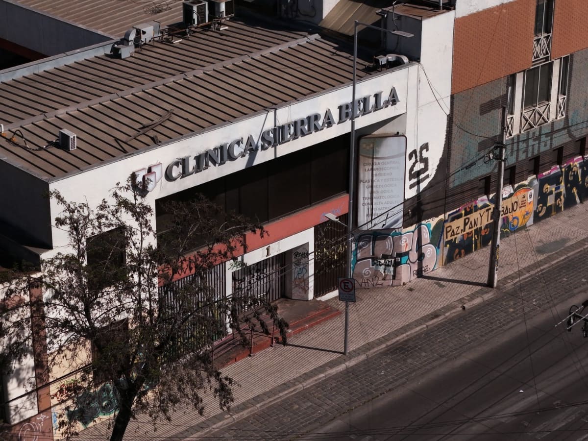 Caso Sierra Bella: Doble triunfo de la Municipalidad de Santiago en la Corte para frenar millonario pago y anular el contrato