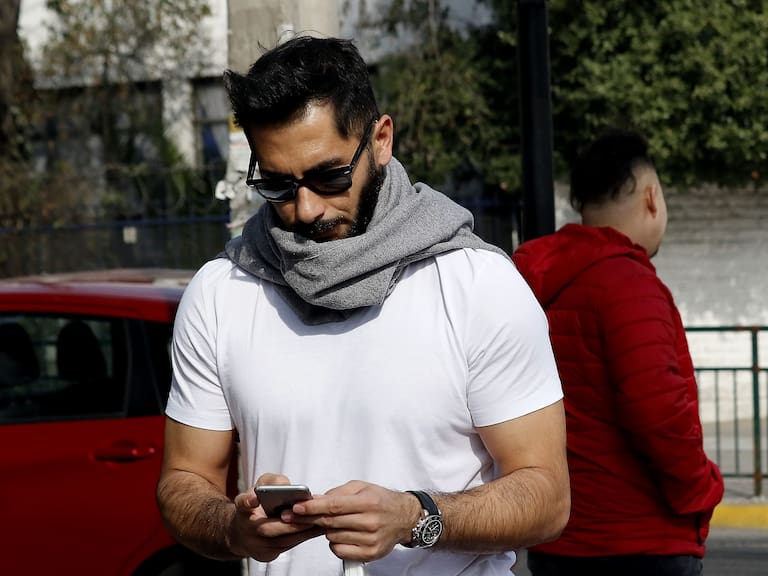 El duro encontrón entre Manuel de Tezanos y Johnny Herrera luego que el ex portero tratara de «equipo chico» a la UC