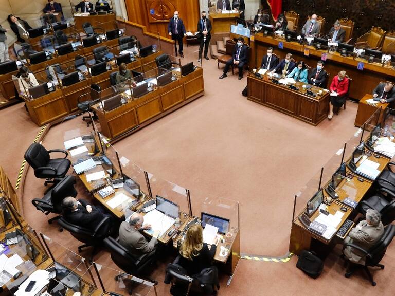 Senadores de Apruebo Dignidad postergan votación del Tpp11 pidiendo segunda discusión