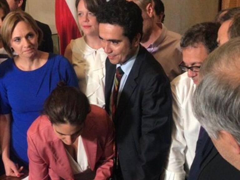 Oficialismo y oposición logran «Marco de Entendimiento Social»: Involucra pensiones y transporte