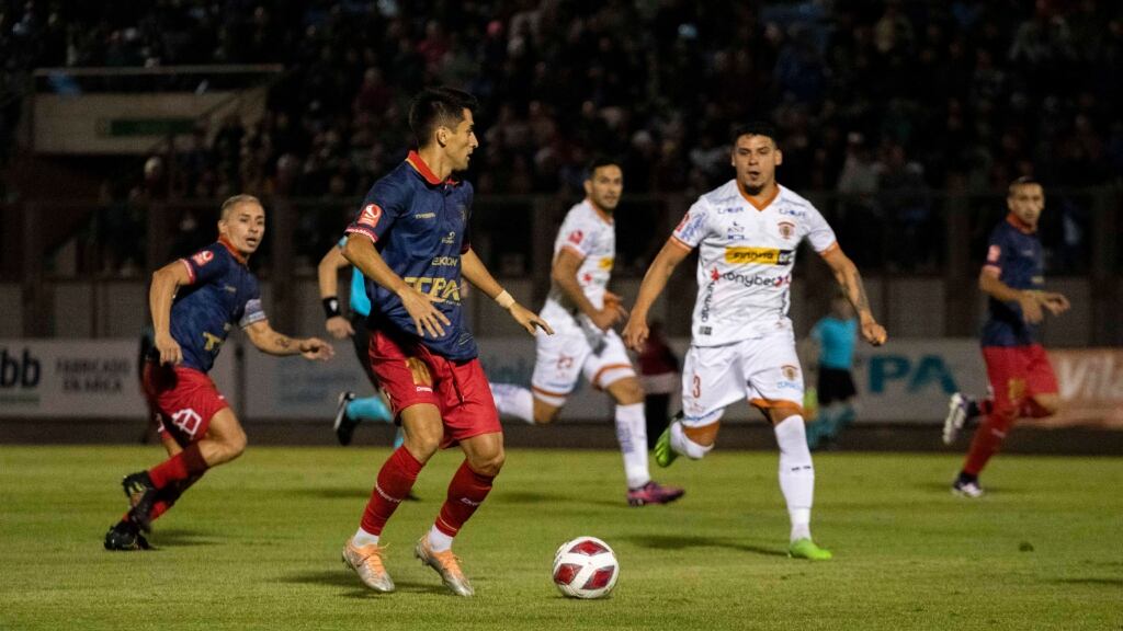 Programación fútbol chileno: ¿Qué partidos se juegan hoy, 1 de julio, y quién transmite?
