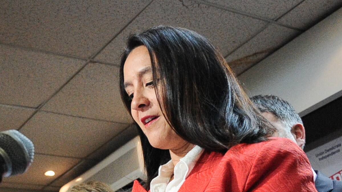 Concejales de Las Condes ingresan requerimiento para inhabilitar a la exalcaldesa Daniela Peñaloza
